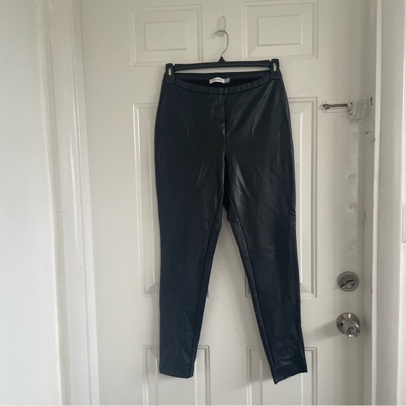 Calvin Klein Women’s Faux leather Black Leggings lightweight and soft SZ 6 - Picture 6 of 9